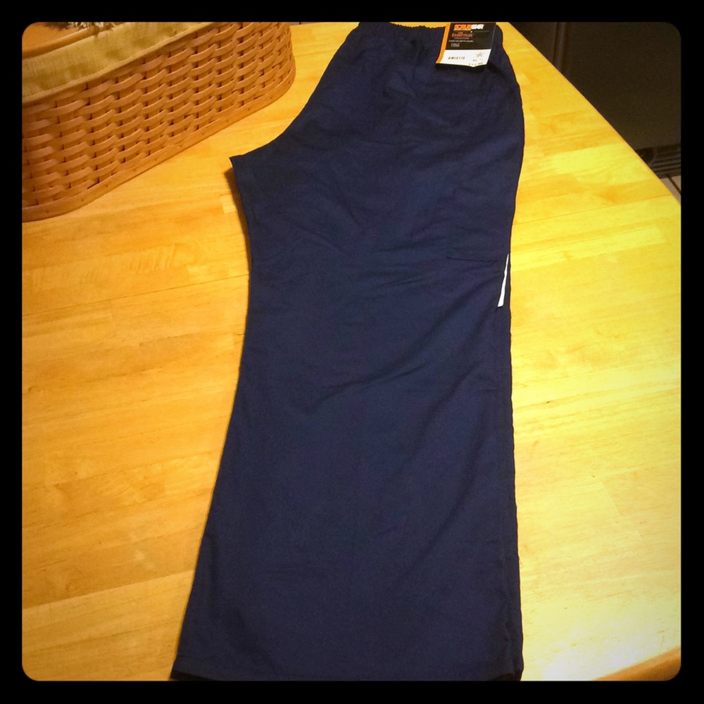 NWT - NAVY BLUE SCRUB PANTS